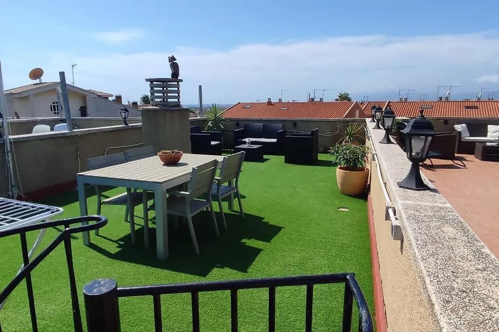Atico Moderno En Vilafortuny Con Solarium Privado Cambrils
